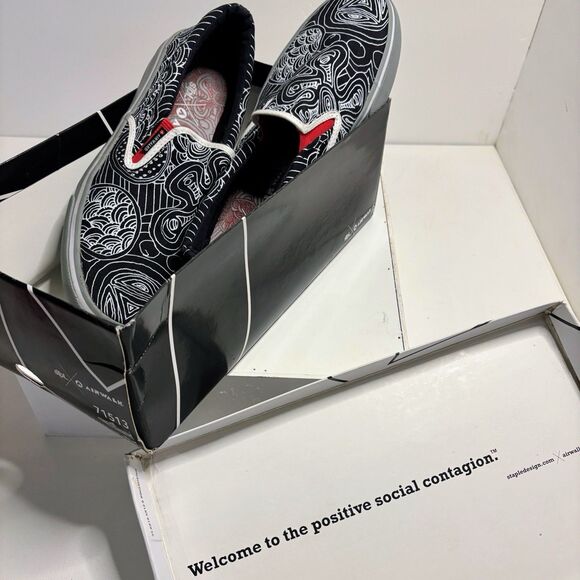STPL x Airwalk Slip On Vintage 2009 Classic Shoe SKATE Wearable Art Jeff Staple